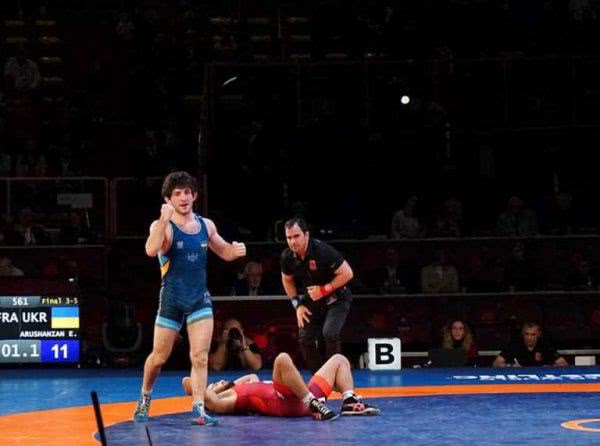 Випускники ХВУФК – бронзові призери чемпіонату Європи з вільної боротьби