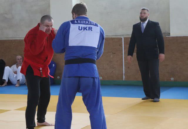 Херсонские гвардейцы получили первенство по дзюдо на соревнованиях Южного ОТО
