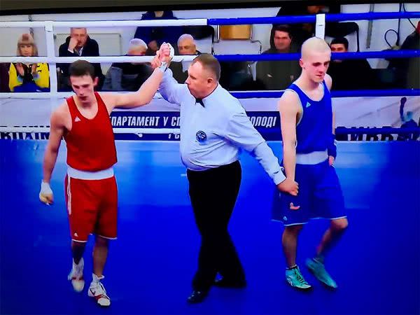 Херсонский боксёр стал финалистом турнира в Кривом Рогу