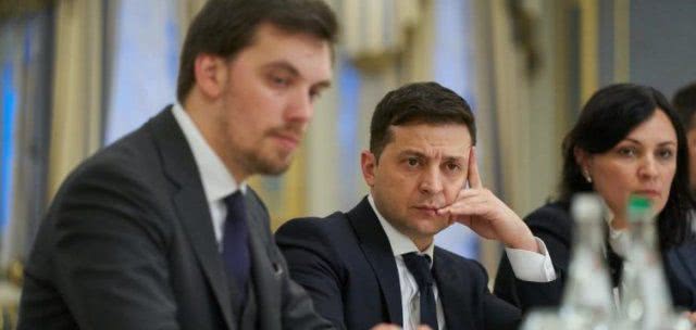 Все спихнет на Гончарука: эксперт рассказал, как Зеленский пустит воду в Крым