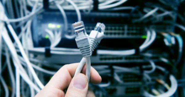 Операторів штрафуватимуть за спам, а забудовників — за відсутність комунікацій — проект