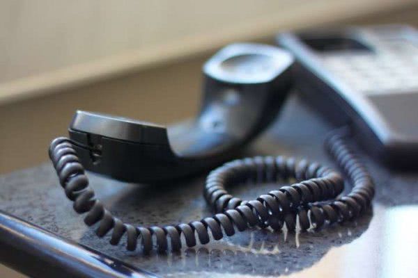 У Херсоні поліцейські за півгодини встановили псевдомінерку відділення банку