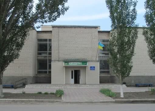Неизвестные ночью проникли в кабинет судьи Генического райсуда