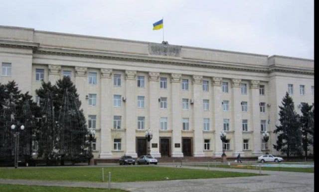 Херсонская ОГА отдала средства из местных бюджетов области на содержание своего аппарата