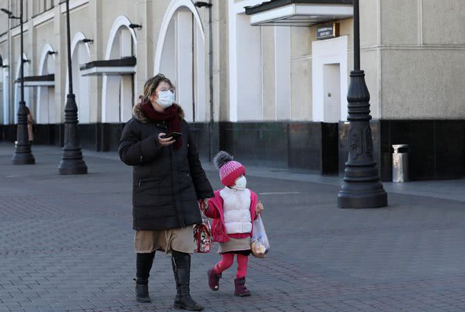 Вирусолог о трех сценариях от Зеленского: Пандемия должна уложиться в два года