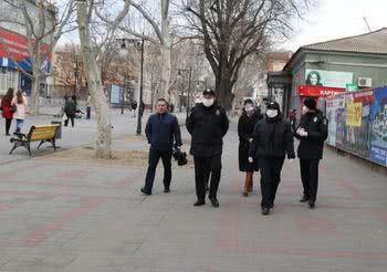 Херсонські поліцейські попереджали підприємців про штрафи та кримінальну відповідальність