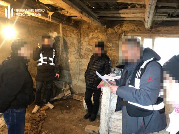 1 500 долларов за избежание ответственности за кражу - начальник уголовного розыска одного из отделений полиции Каховки предстанет перед судом
