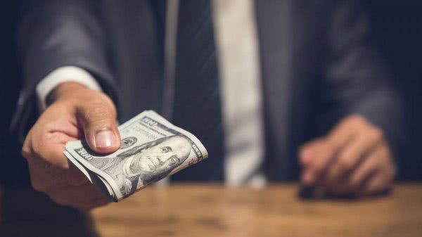 По різні боки закону. Херсонець напідпитку пропонував патрульним хабар