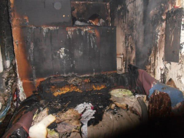У Новотроїцьку горів житловий будинок