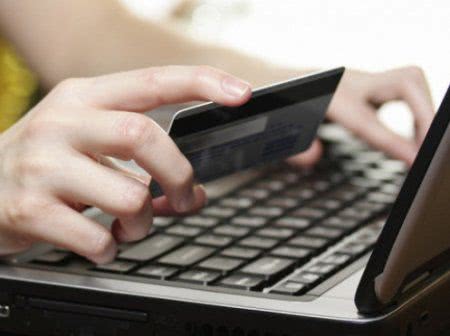 На Херсонщині інтернет-шахраї ошукали громадян на 65000 гривень