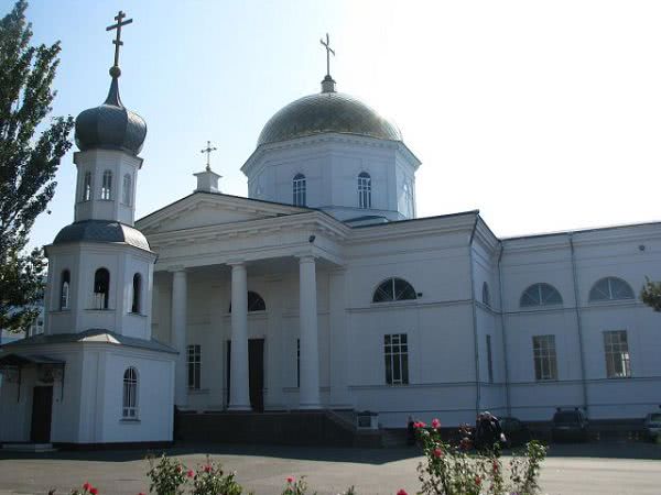 Короновирус не помешает совершать богослужения в Свято-Духовском кафедральном соборе