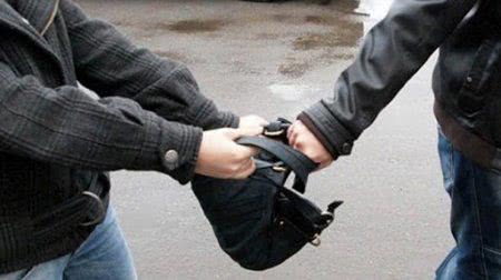 Шахрайство та грабежі: херсонська поліція повідомила про події, які сталися протягом доби