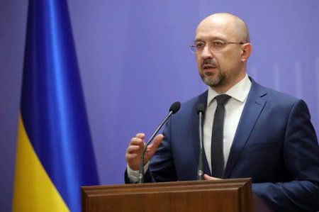 Шмыгаль призвал вузы не выселять студентов из общежитий