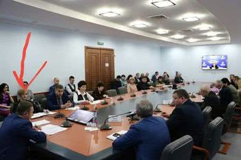 Звільнена Гусєвим Чепига продовжує ходити на роботу