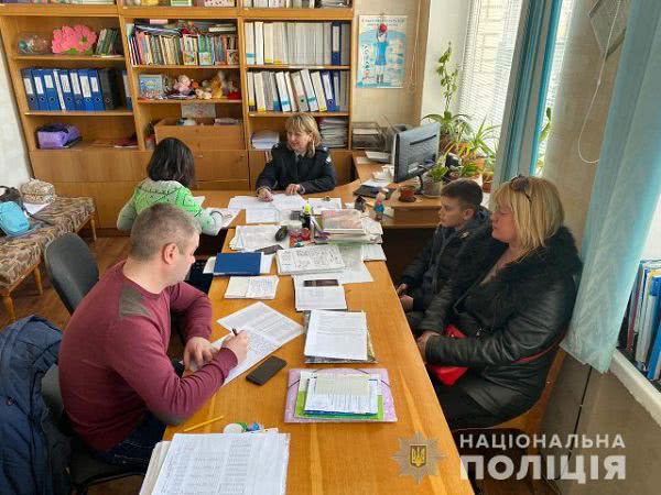 В Херсоне мать школьника обвиняет одноклассников в избиении сына, а администрацию - в бездействии