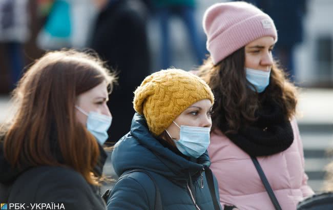 Нацполиция устанавливает людей, с которыми контактировали больные коронавирусом