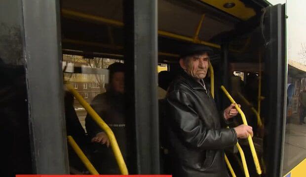 Украинцев "кинули" с надбавками - перерасчет пенсий в марте под угрозой