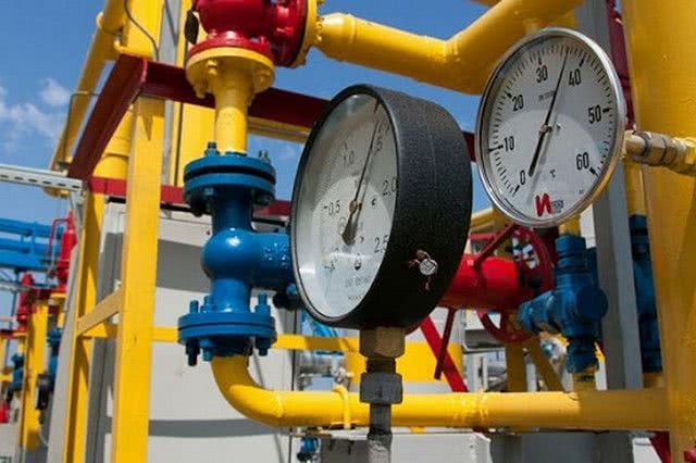 Генические депутаты требуют отменить плату за транспортировку газа