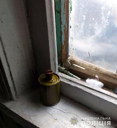Полицейские изъяли взрывное устройство у жителя Каховки