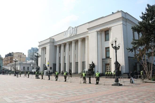 Рада со второй попытки назначила новых глав Минфина и Минздрава