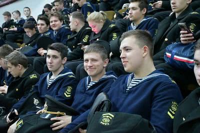 Курсанти ХДМА поспілкувались із членами військового об’єднання 81-ої окремої аеромобільної бригади