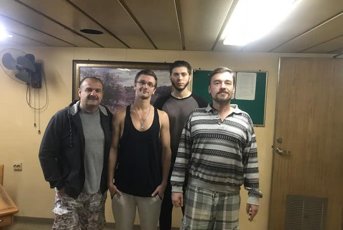 Экипаж арестованного в Китае судна: наши моряки готовы работать даже "под черным флагом"
