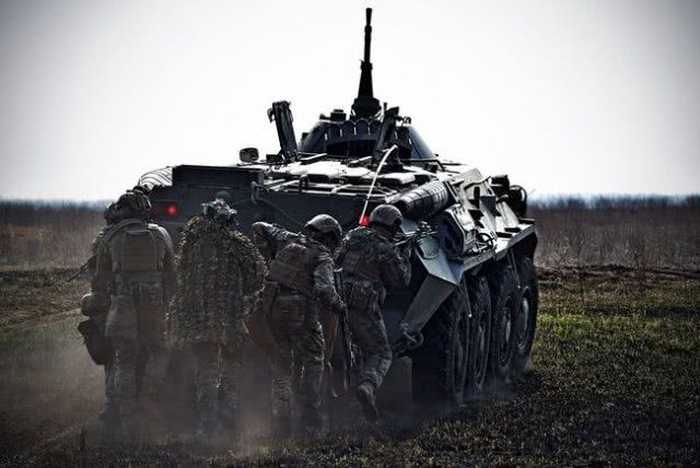 Морская пехота провела учения на Херсонщине
