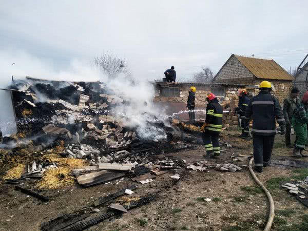 У Каховському районі горіло 120 тюків сіна
