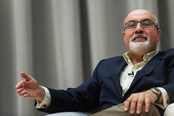 Коронавирус приведет человечество к новому этапу развития – автор "Черного лебедя" Нассим Талеб
