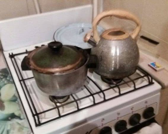 У двох помешканнях сталося задимлення через пригорання їжі на плиті