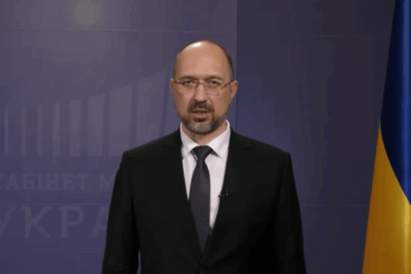 Кабмин усилил карантин: Шмыгаль экстренно обратился к украинцам