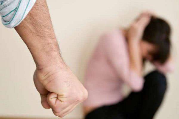 У Херсоні поліцейські допомогли двом жінкам, які постраждали від насильства з боку дорослих дітей