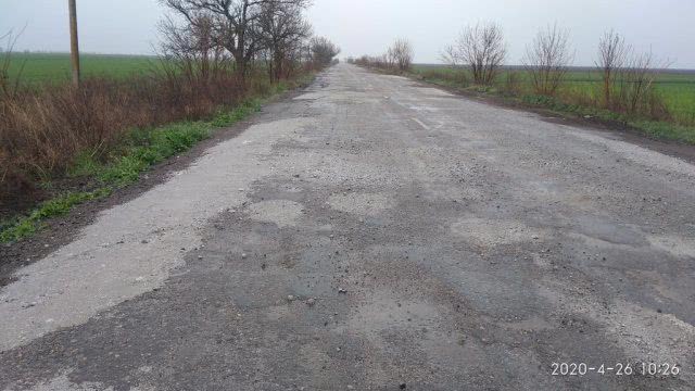 Дорогу Ивановка-Геническ начали ремонтировать