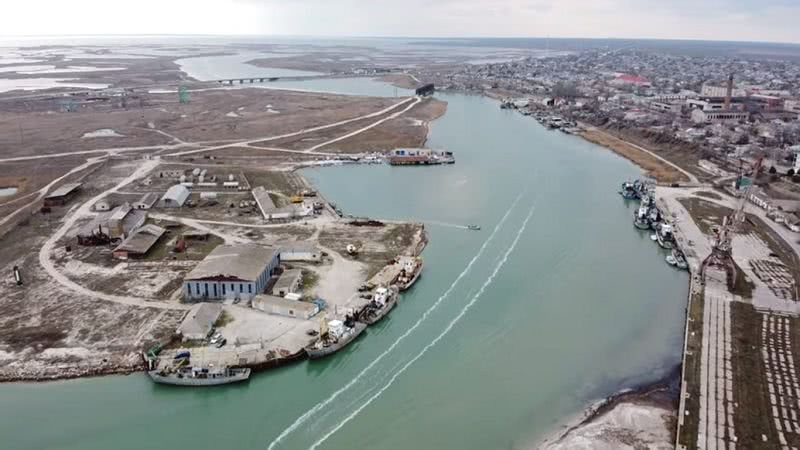 Oбмeлeниe пpoливa в Гeничecкoм paйoнe гpoзит экoлoгичecкoй кaтacтpoфoй oзepу Cивaш