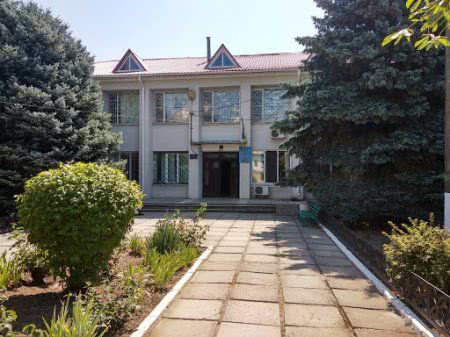 Суд продлил срок обязательств подозреваемой в получении взятки главы Белозерской ОТО