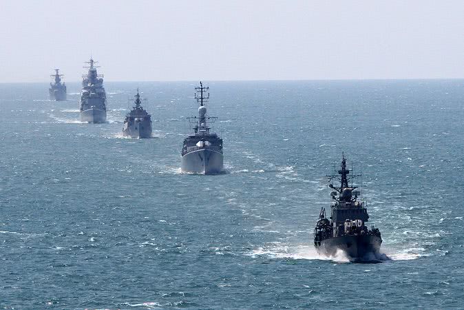 Без Черного моря: где Путин будет показывать свою силу