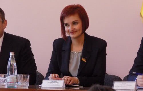 Секретаря мандатной комиссии Херсонского облсовета обвинили в кнопкодавстве