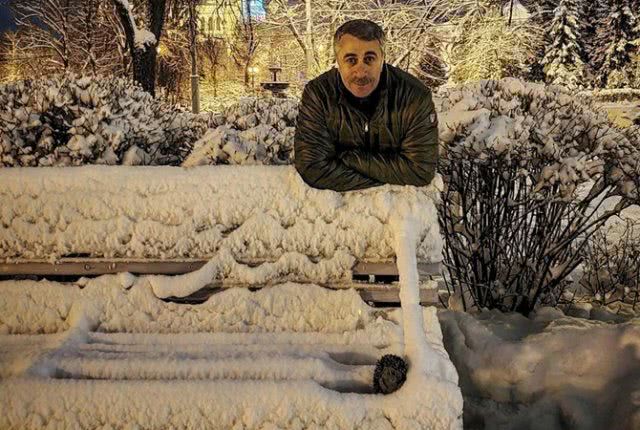 Коронавирус новости: доктор Комаровский рассказал, что будет делать, если заболеет