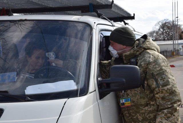 Эксперты: трудовые мигранты вернулись на родину переждать карантин