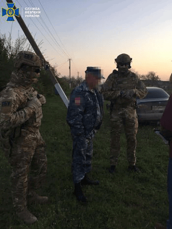 У Херсоні СБУ попередила нелегальний збут бойових засобів ураження