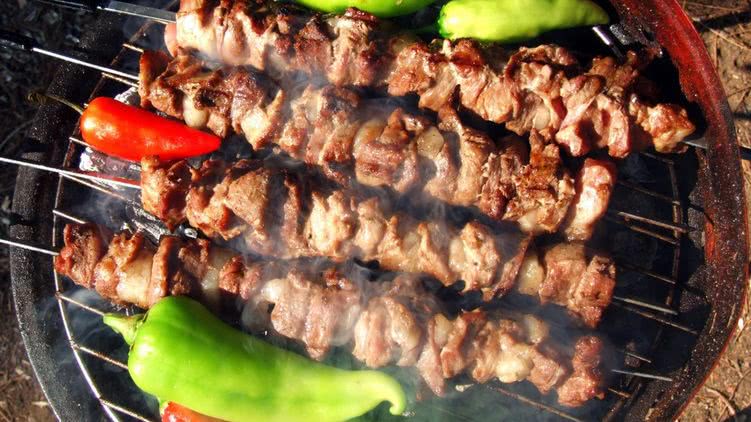 Как вкусно замариновать шашлык. Топ-8 оригинальных рецептов