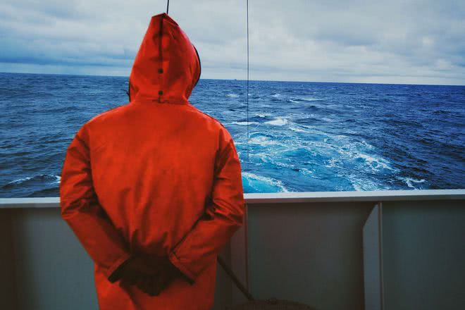 Около 100 тысяч моряков застряли на судах из-за мирового карантина