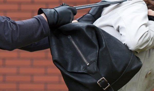 У Новій Каховці поліцейські затримали підозрювану у спробі пограбування 70-річної жінки