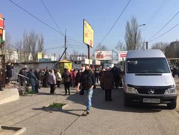 На Шуменському масове порушення карантину