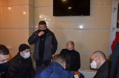 Детали рейдерского захвата. В здание «Херсонстроя» проник экс-исполкомовец Александр Сандик Детали рейдерского захвата. В здание «Херсонстроя» проник экс-исполкомовец Александр Сандик