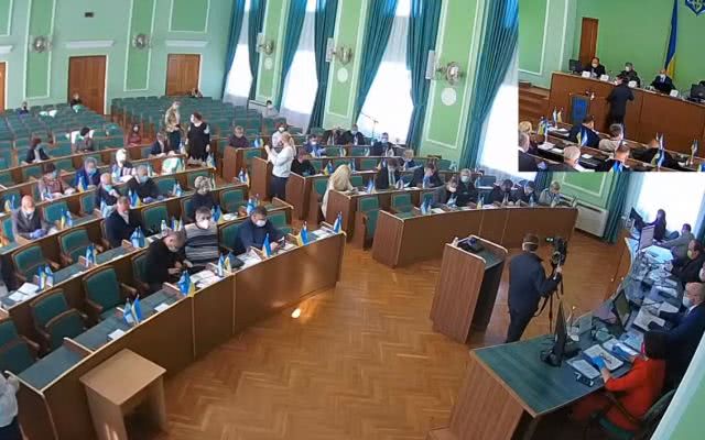 В Херсоне началась внеочередная сессия областного совета. Трансляция