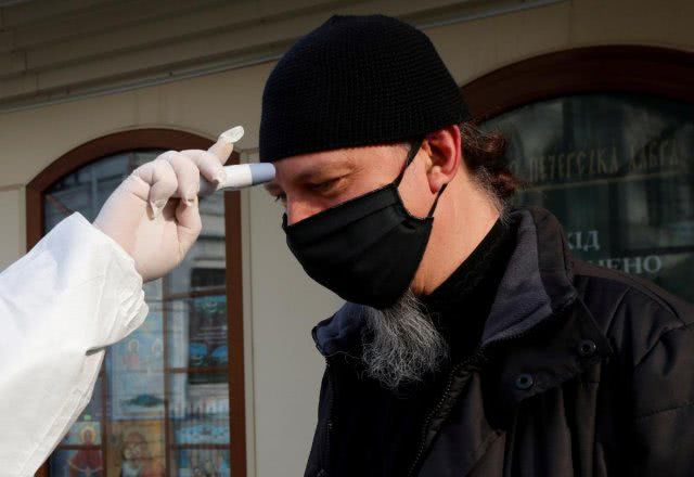 Социологи рассказали, как украинцы относятся к продлению коронавирусного карантина