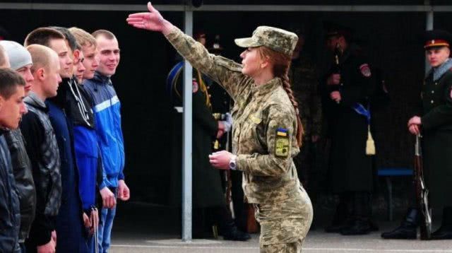 Херсонским призывникам на месяц отсрочат призыв в армию