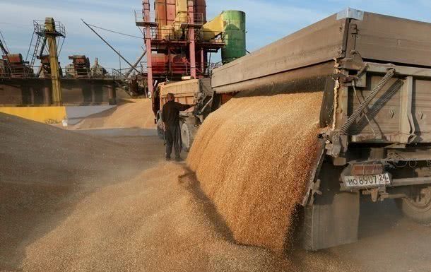 В Украине резко улучшили прогноз по урожаю зерна