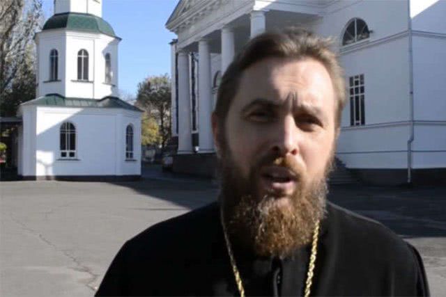 Херсонского священника судили за Крестный ход на Пасху